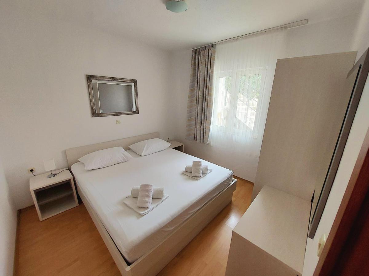 Apartment With Private Pool "Patricia" 马卡尔斯卡 外观 照片