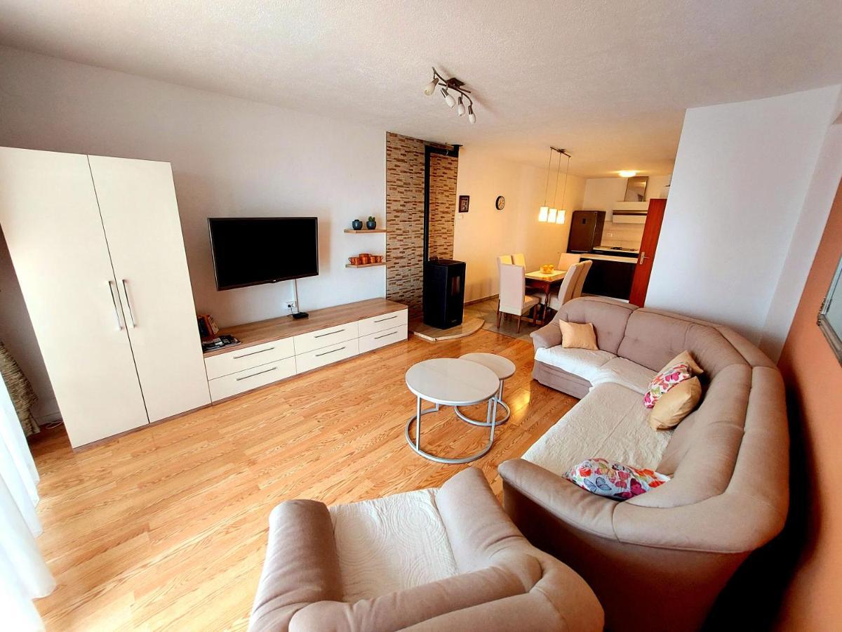 Apartment With Private Pool "Patricia" 马卡尔斯卡 外观 照片
