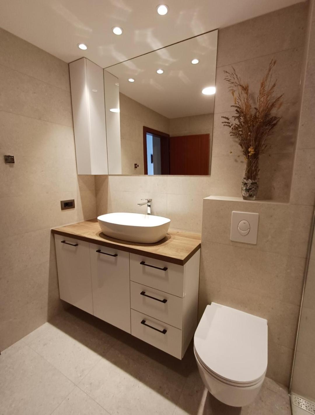 Apartment With Private Pool "Patricia" 马卡尔斯卡 外观 照片
